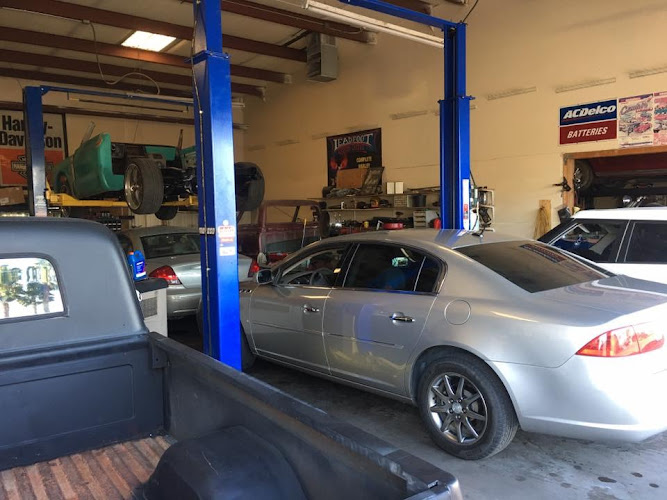 Deans Custom Auto Care